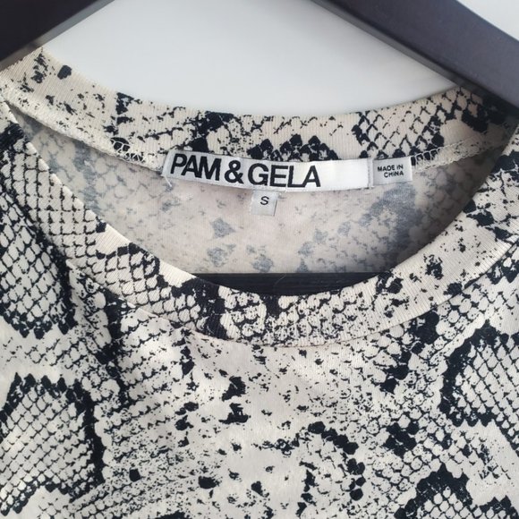 PAM & GELA Snake-print Crewneck Te - Picture 6 of 6